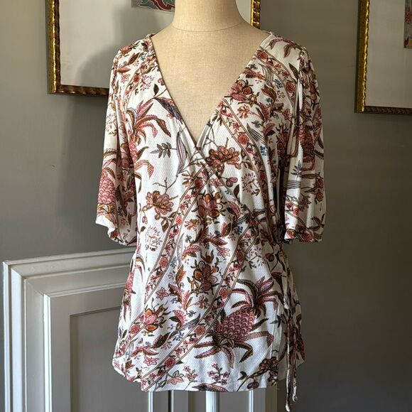 Lucky Brand Wrap Top sz Large NWT Pineapple Print - Picture 1 of 13
